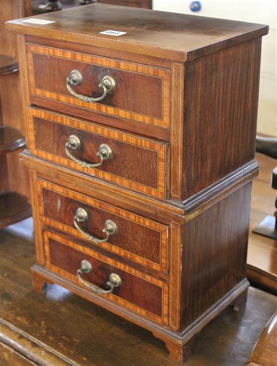 Miniature crossbanded mahogany 4 drawer chest